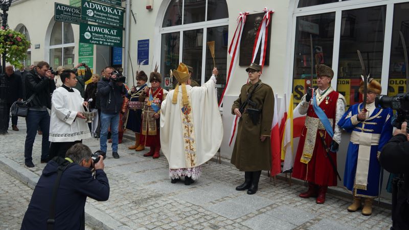 Poświęcenie tablicy ku pamięci Prymasa Tysiąclecia.